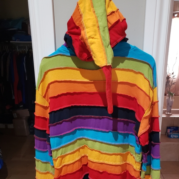 An xl rainbow hoodie - Picture 2 of 3